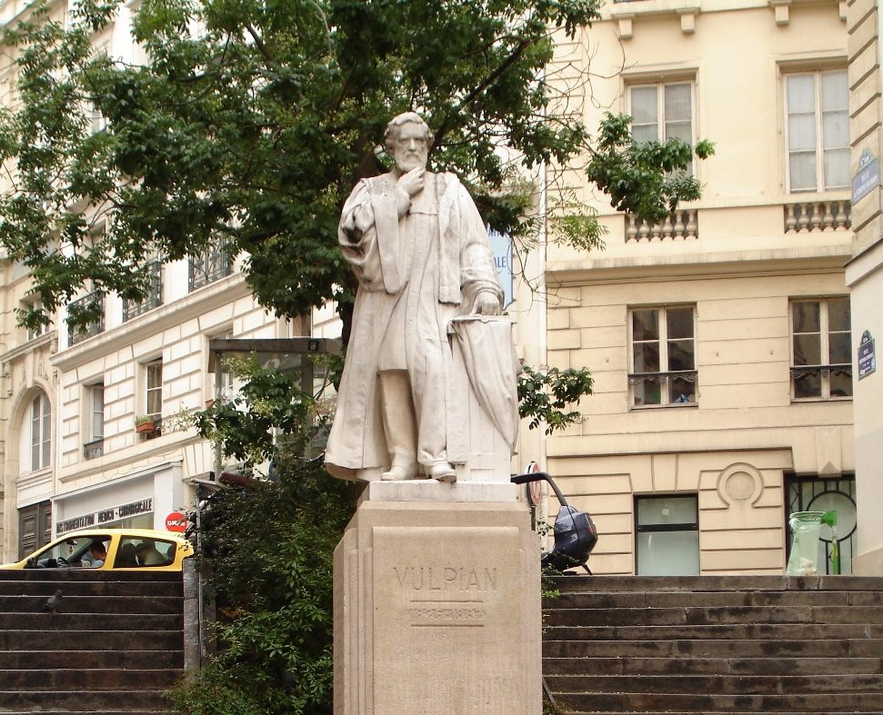 Alfred Vulpian's monument 1, Paris, France.JPG